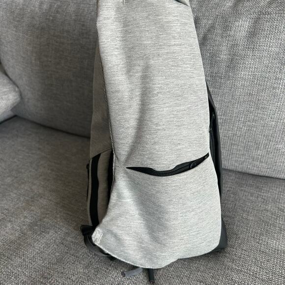 NWOT Ruigor Link 39 Anti-Theft Smart Laptop Backpack USB TSA Ready Grey / Black - Picture 6 of 14